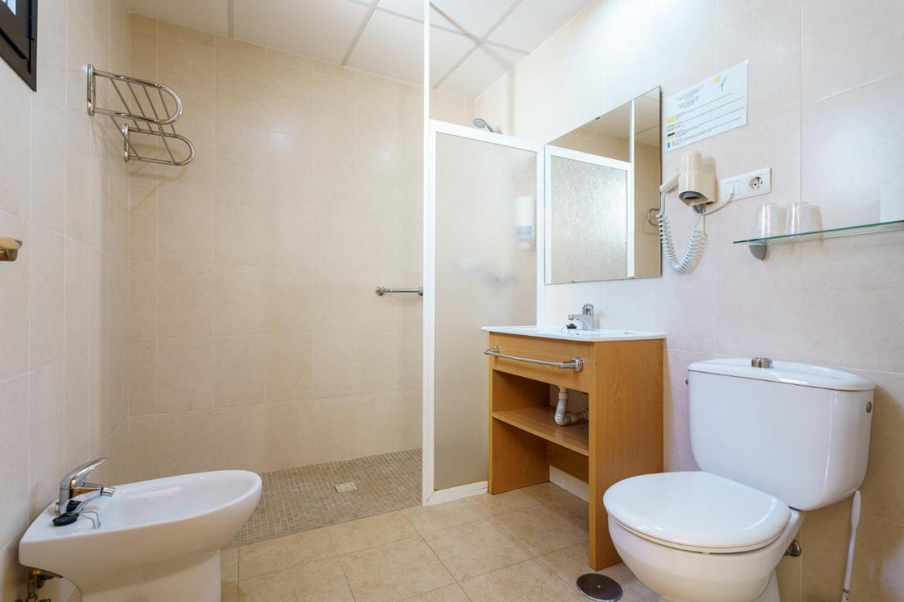 Hostal Costabella Powered By Faro Homes 丰希罗拉 外观 照片