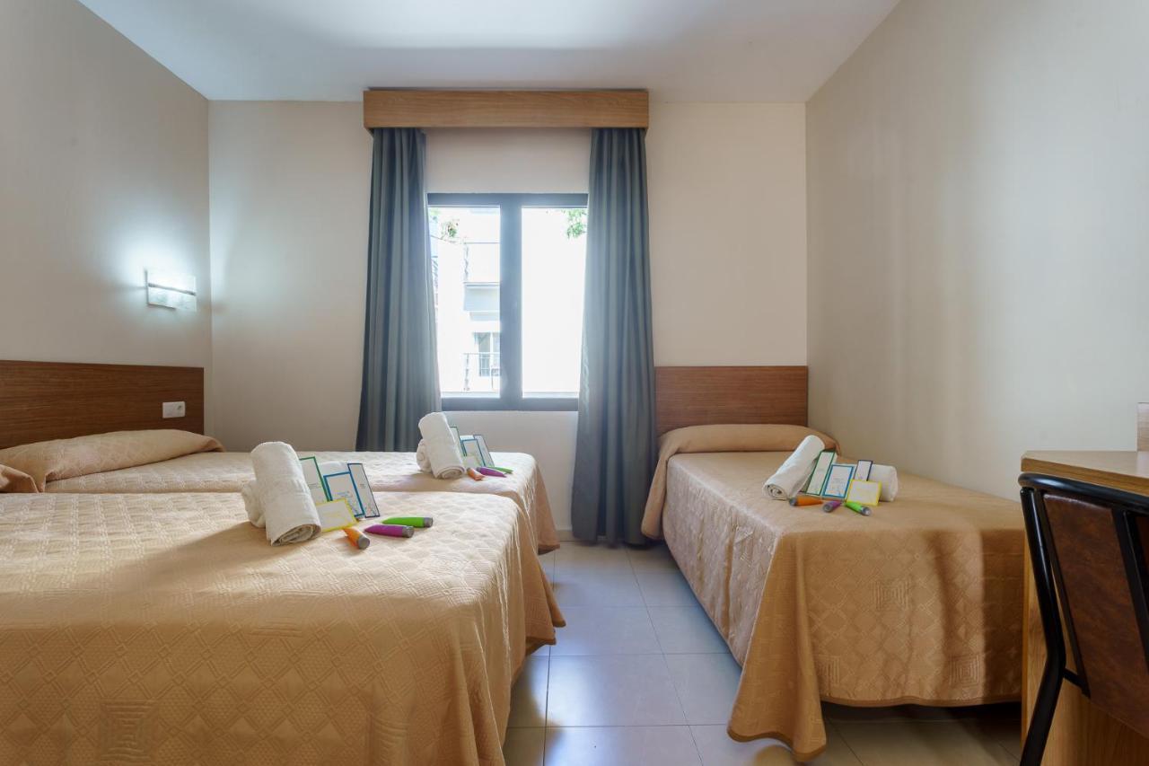 Hostal Costabella Powered By Faro Homes 丰希罗拉 外观 照片