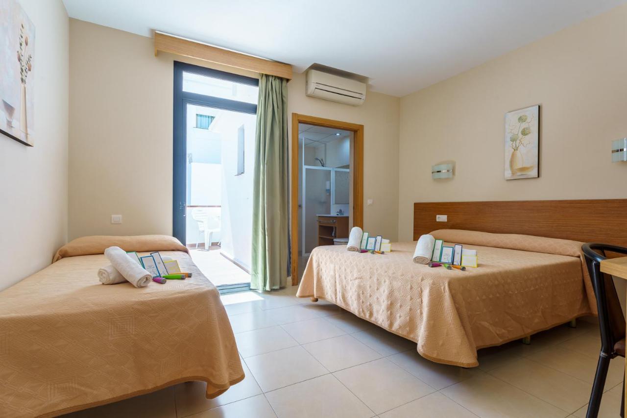 Hostal Costabella Powered By Faro Homes 丰希罗拉 外观 照片