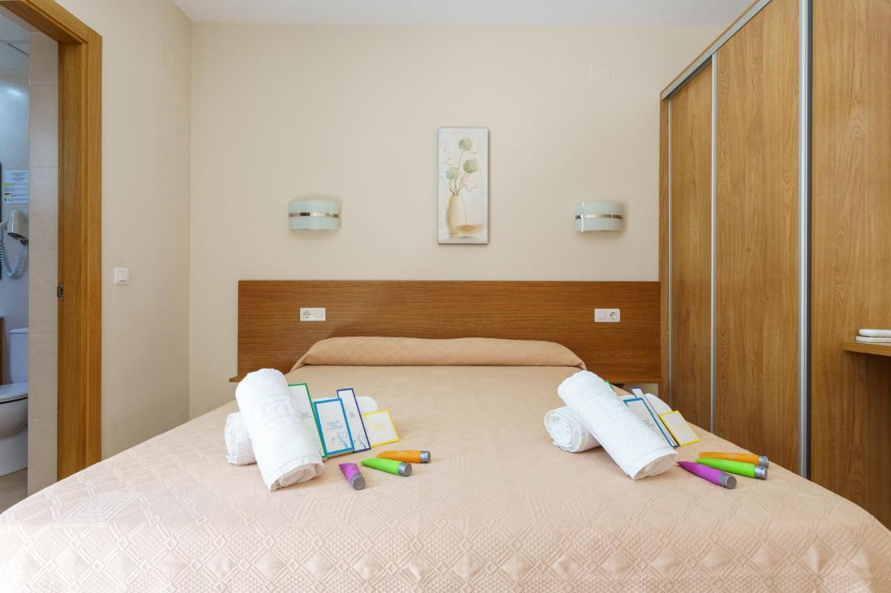 Hostal Costabella Powered By Faro Homes 丰希罗拉 外观 照片