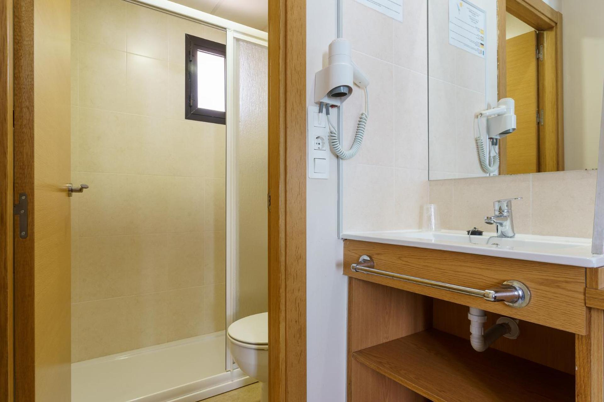 Hostal Costabella Powered By Faro Homes 丰希罗拉 客房 照片